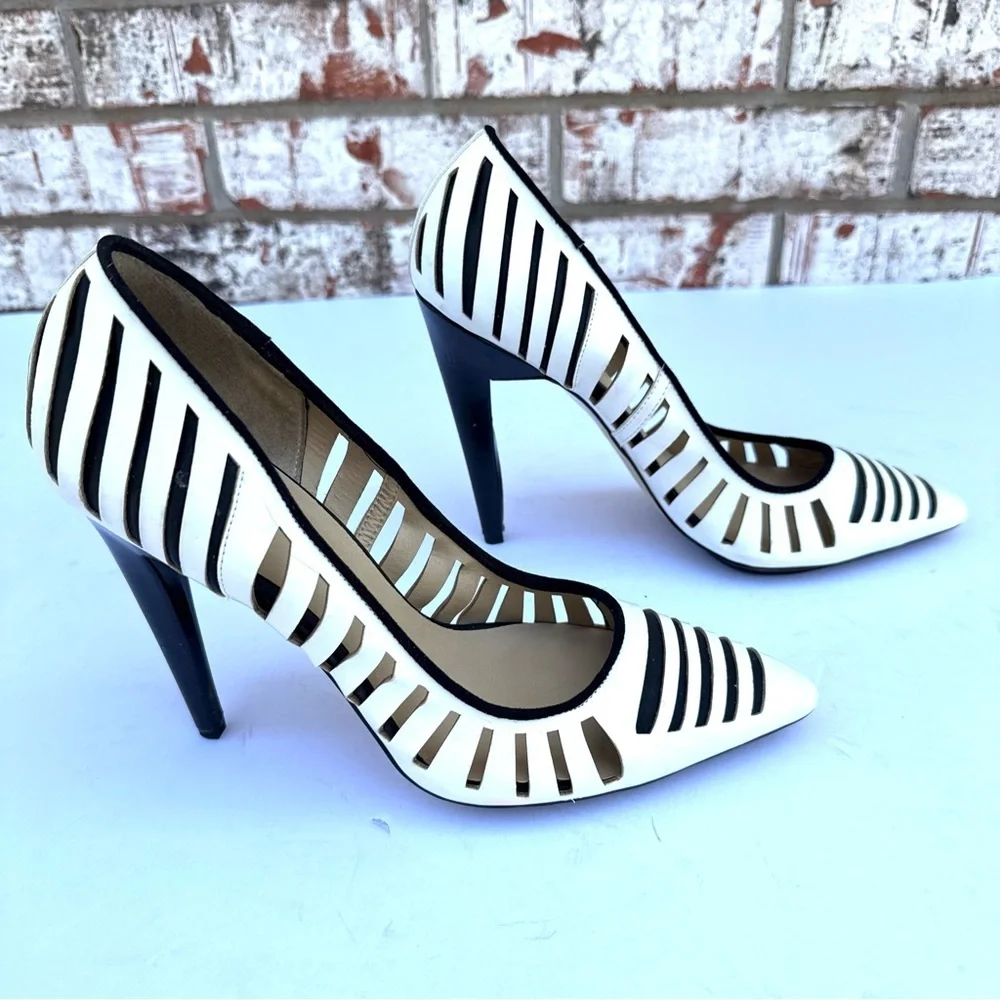 GX Gwen Stefani Addie Pumps Size 10M Perforated Laser Cut Out Pointy Toe Heels - Picture 6 of 10